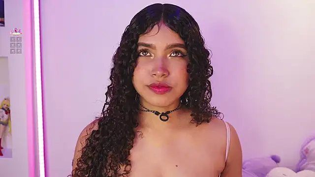 EloiseSweetxx online show from 04-10-26, 01:07