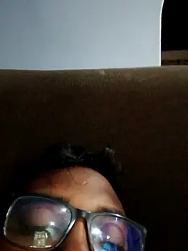 Snapshot of lovedbo chatting on 12-18-25, 08:23 lovedbo online show from 12-18-25, 08:23