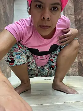 daniistar1 online show from 12-21-25, 07:37