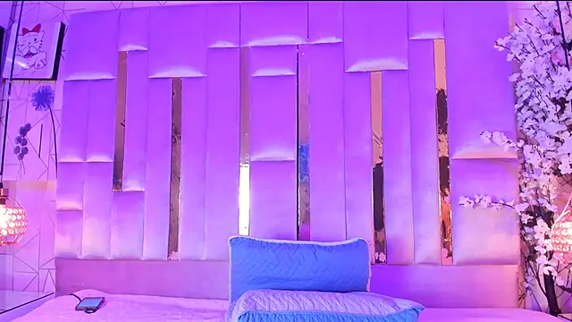 Snapshot of Naomistart chatting on 02-20-26, 06:26 Naomistart online show from 02-20-26, 06:26