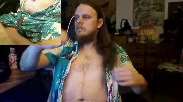 watchmegamer online show from 11-24-25, 04:23