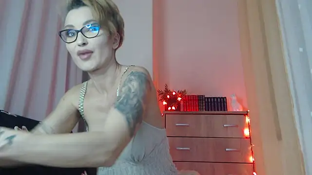 JADAPink    online show from 04-08-26, 08:10