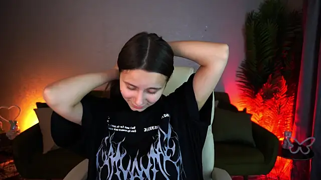 TinyNatalie online show from 06-29-26, 07:35