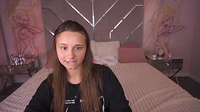 TinyNatalie online show from 07-16-26, 03:42