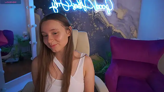 TinyNatalie online show from 07-07-26, 08:12