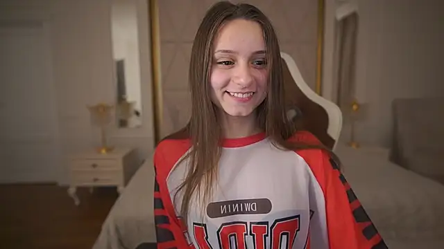 TinyNatalie online show from 02-18-26, 11:45