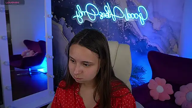TinyNatalie online show from 07-21-26, 07:26
