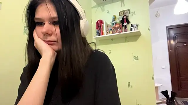 TraceeSchutt online show from 12-03-25, 08:30