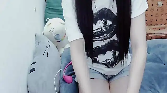 Snapshot of Alice-Hot88 chatting on 11-26-25, 12:27 Alice-Hot88 online show from 11-26-25, 12:27