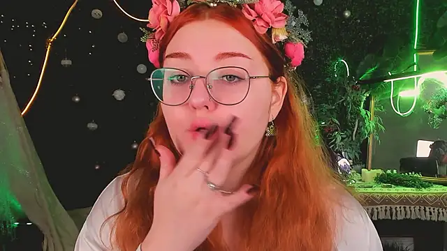 Snapshot of StaceyJensen chatting on 02-04-26, 09:15 StaceyJensen online show from 02-04-26, 09:15