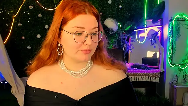 Snapshot of StaceyJensen chatting on 02-17-26, 09:50 StaceyJensen online show from 02-17-26, 09:50