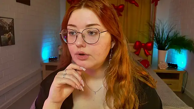 Snapshot of StaceyJensen chatting on 02-18-26, 09:50 StaceyJensen online show from 02-18-26, 09:50