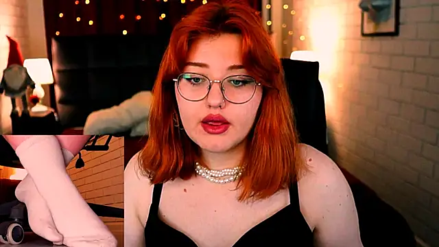 StaceyJensen online show from 05-11-26, 01:23