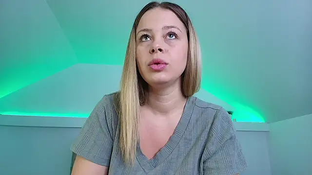 KateAllyaa online show from 12-14-25, 02:51