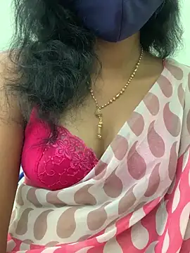 Snapshot of honeygirl6996 chatting on 05-26-26, 06:55 honeygirl6996 online show from 05-26-26, 06:55