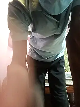 Snapshot of Karnataka-boy chatting on 12-15-25, 10:10 Karnataka-boy online show from 12-15-25, 10:10