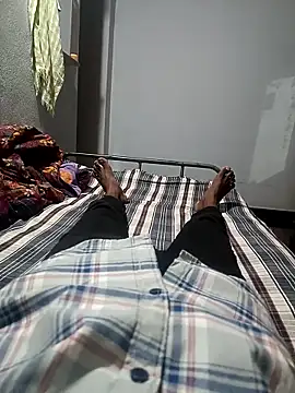 Snapshot of Karnataka-boy chatting on 03-15-26, 04:25 Karnataka-boy online show from 03-15-26, 04:25