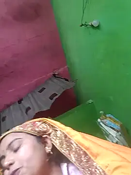 Snapshot of Pooja_hote chatting on 01-15-26, 05:55 Pooja hote online show from 01-15-26, 05:55