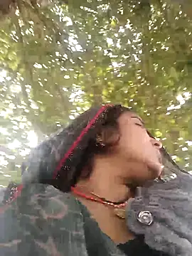 Snapshot of Pooja_hote chatting on 01-11-26, 05:36 Pooja hote online show from 01-11-26, 05:36