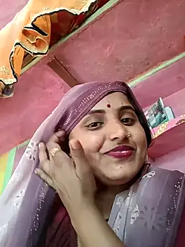 Snapshot of Pooja_hote chatting on 12-15-25, 09:15 Pooja hote online show from 12-15-25, 09:15