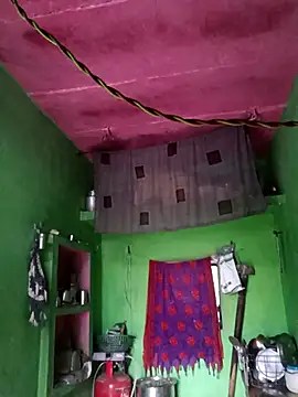 Snapshot of Pooja_hote chatting on 12-23-25, 01:49 Pooja hote online show from 12-23-25, 01:49