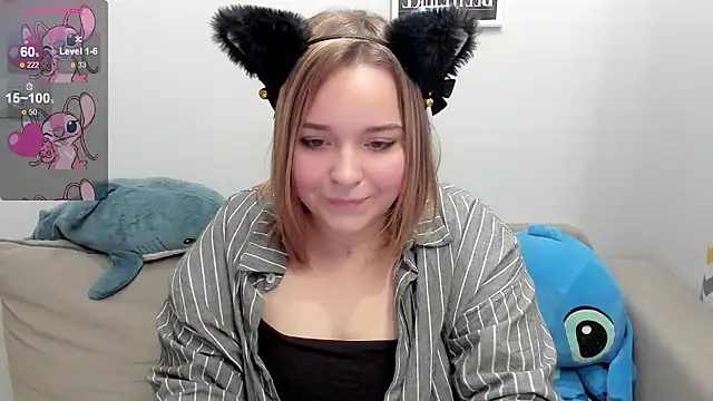 Snapshot of Lilovila chatting on 02-10-26, 10:53 Lilovila online show from 02-10-26, 10:53