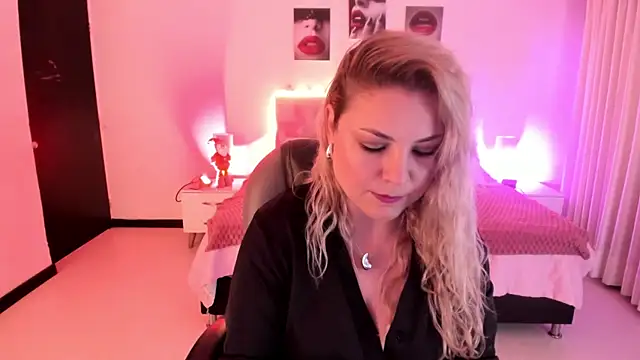 Violeta Hotter online show from 12-18-25, 11:25