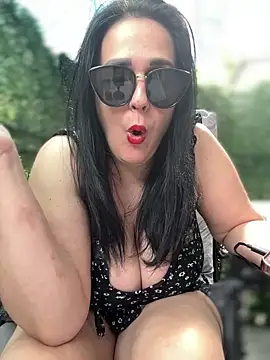 Snapshot of Mary_kansas_bbw chatting on 05-10-26, 01:57 Mary kansas bbw online show from 05-10-26, 01:57