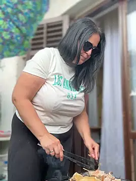 Snapshot of Mary_kansas_bbw chatting on 05-31-26, 01:06 Mary kansas bbw online show from 05-31-26, 01:06
