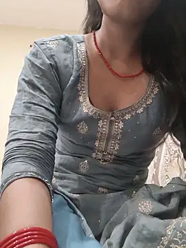 Snapshot of Dil-se-queen-321 chatting on 06-06-26, 06:24 Dil-se-queen-321 online show from 06-06-26, 06:24