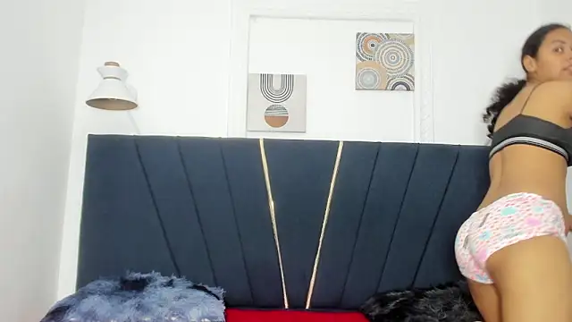 naomi x0 online show from 02-14-26, 12:16