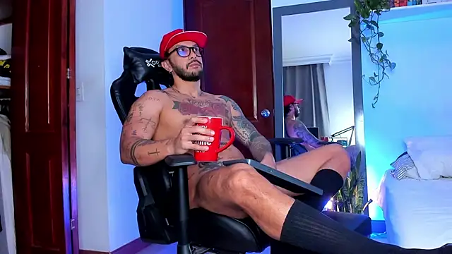 Snapshot of JotaCeliz chatting on 02-07-26, 11:07 JotaCeliz online show from 02-07-26, 11:07