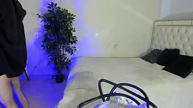 Snapshot of Im_Dayros chatting on 11-28-25, 07:47 Im Dayros online show from 11-28-25, 07:47