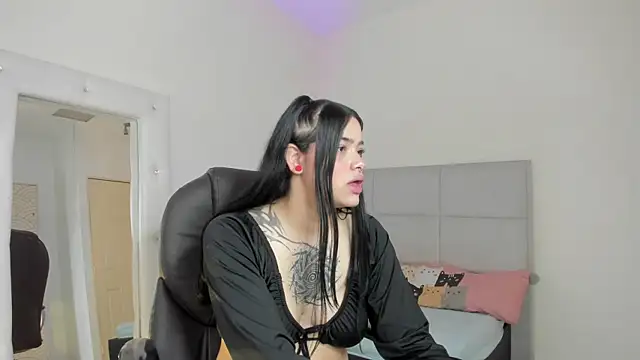 venus evans  online show from 12-22-25, 08:20