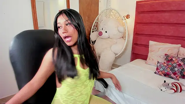 Snapshot of thalia_nichols chatting on 02-06-26, 10:17 thalia nichols online show from 02-06-26, 10:17