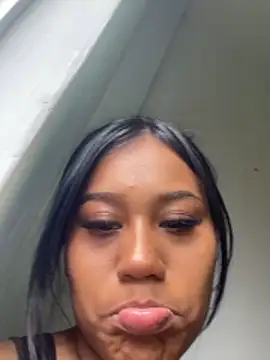 Snapshot of thalia_nichols chatting on 02-12-26, 04:18 thalia nichols online show from 02-12-26, 04:18