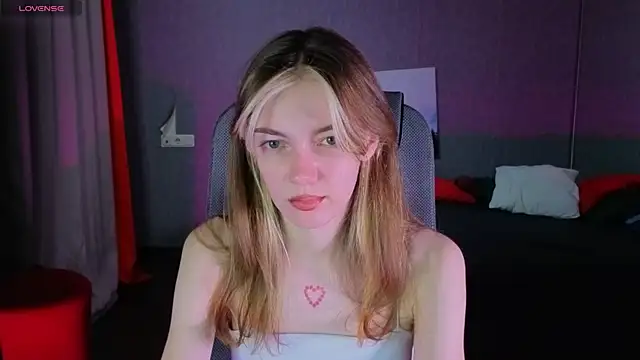 MILLIE MUR online show from 01-11-26, 05:14