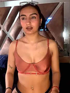 ZoeJohnson Pink online show from 11-26-25, 12:49