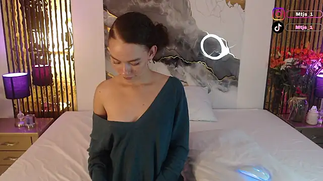 MiticaBrennet  online show from 03-07-26, 03:35