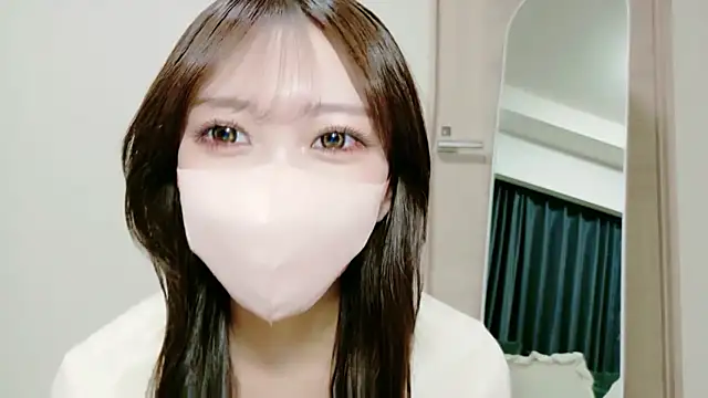 Snapshot of alicechan_v chatting on 05-03-26, 11:26 alicechan v online show from 05-03-26, 11:26