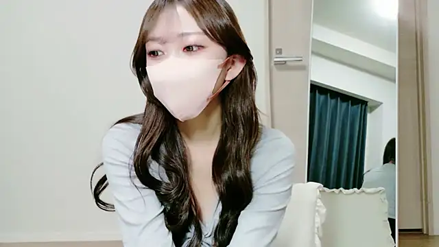 Snapshot of alicechan_v chatting on 05-08-26, 01:59 alicechan v online show from 05-08-26, 01:59