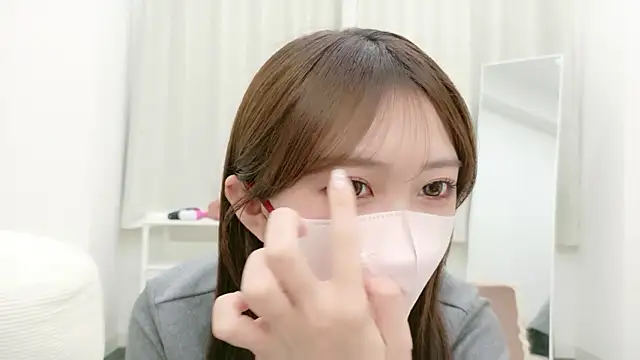 Snapshot of alicechan_v chatting on 05-21-26, 02:14 alicechan v online show from 05-21-26, 02:14