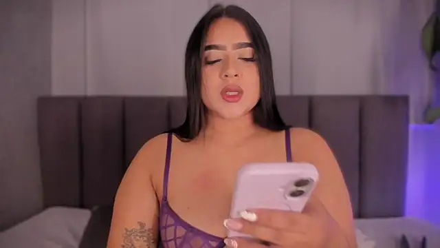 alejandrarojas  online show from 07-11-26, 07:36