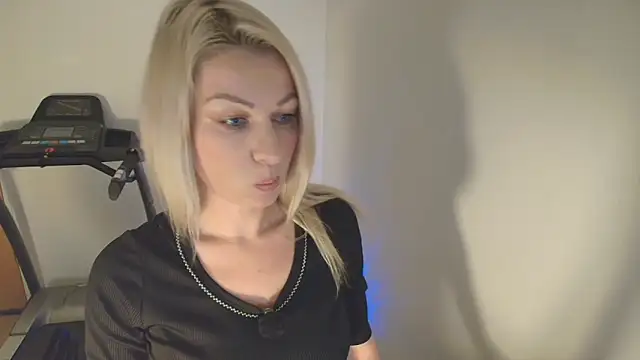 Sweet Eira online show from 01-15-26, 03:59