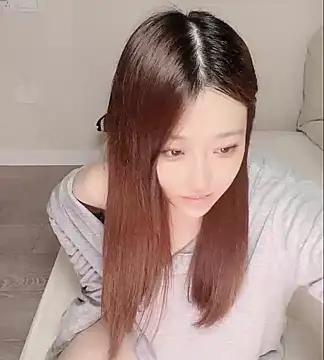 Snapshot of clara-cc chatting on 05-17-26, 04:29 clara-cc online show from 05-17-26, 04:29