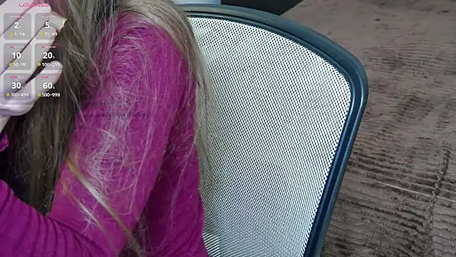 Snapshot of Brandy_Gem chatting on 01-12-26, 08:10 Brandy Gem online show from 01-12-26, 08:10