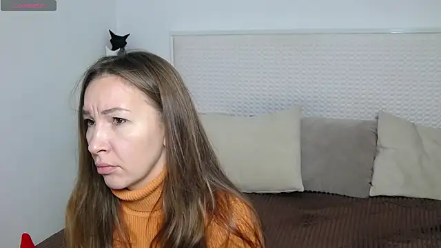 Snapshot of Brandy_Gem chatting on 12-16-25, 08:07 Brandy Gem online show from 12-16-25, 08:07