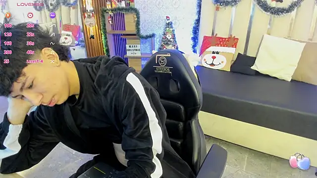 kaelwolf tay online show from 12-15-25, 07:20