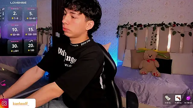 Snapshot of kaelwolf_tay chatting on 02-10-26, 07:02 kaelwolf tay online show from 02-10-26, 07:02