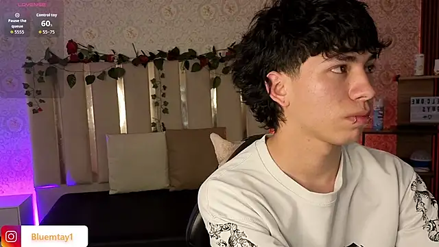 kaelwolf tay online show from 02-20-26, 07:27